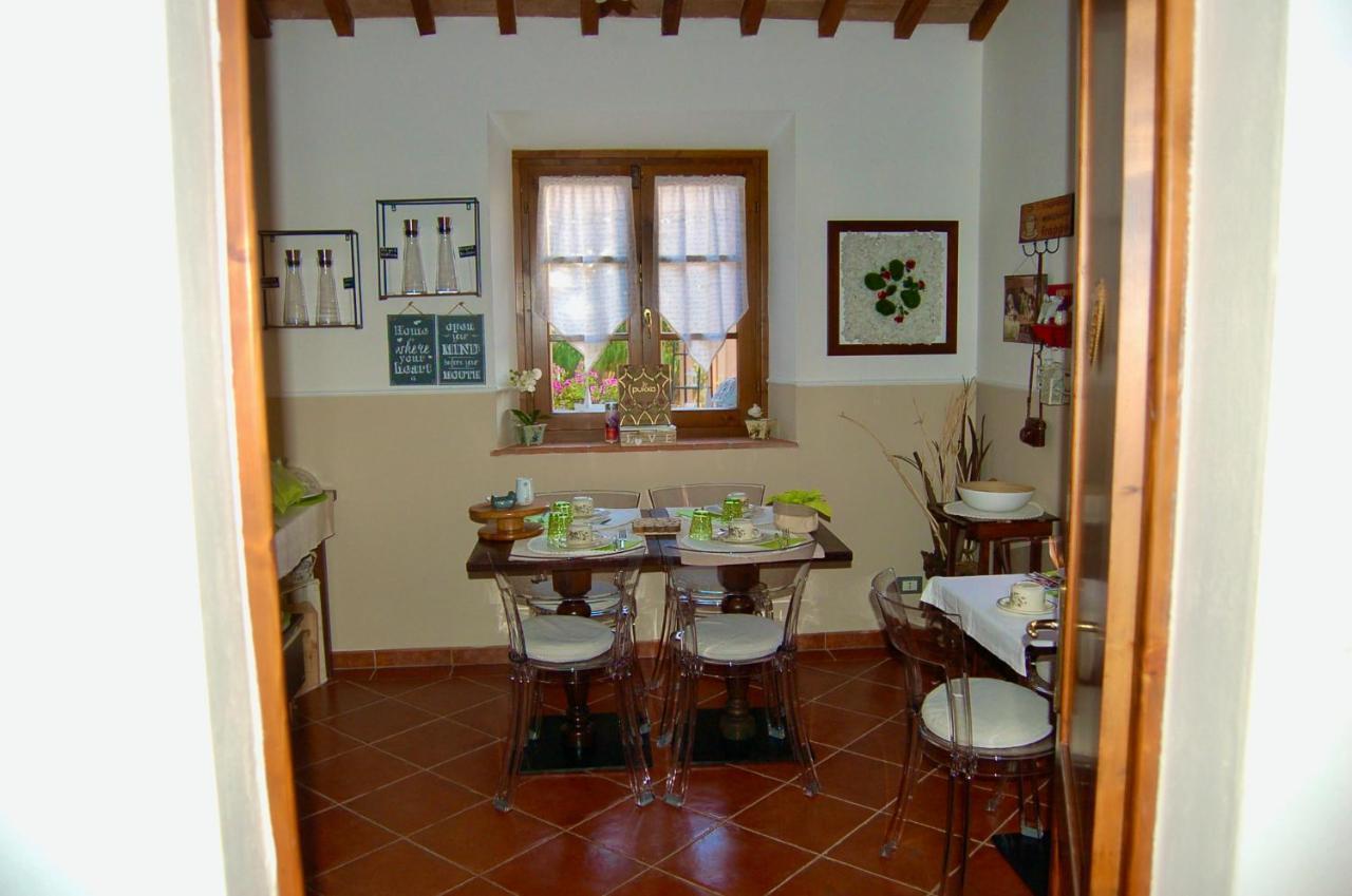 Casale Del Sole Bed & Breakfast